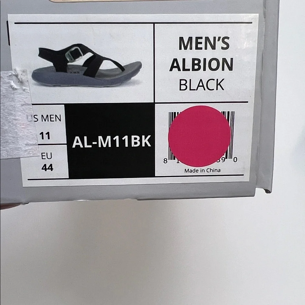 Tread Labs Albion Sandals Mens 11 Black Outdoor Comfort Supportive Shoes